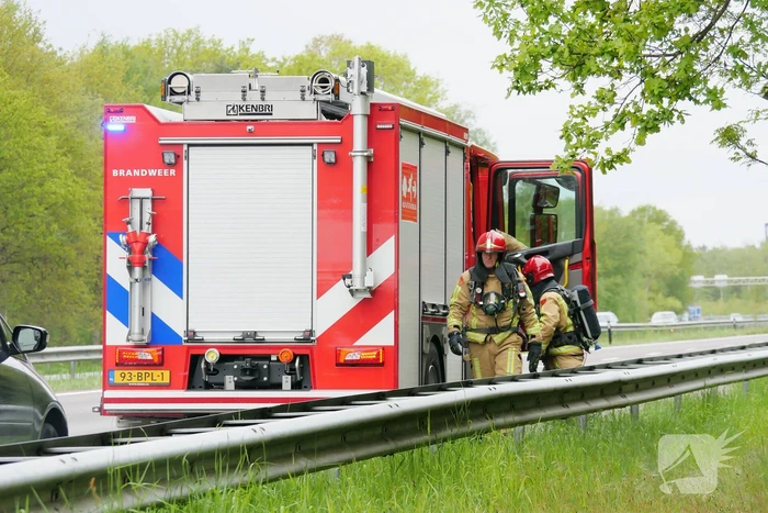 Garage-auto gaat roken tijdens proefrit