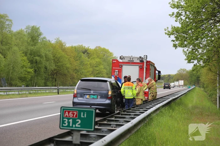 Garage-auto gaat roken tijdens proefrit