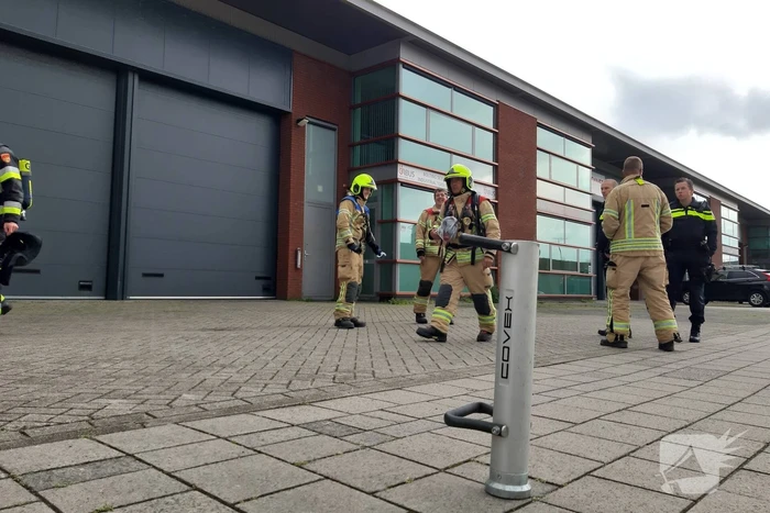 Onderzoek naar rook in loods