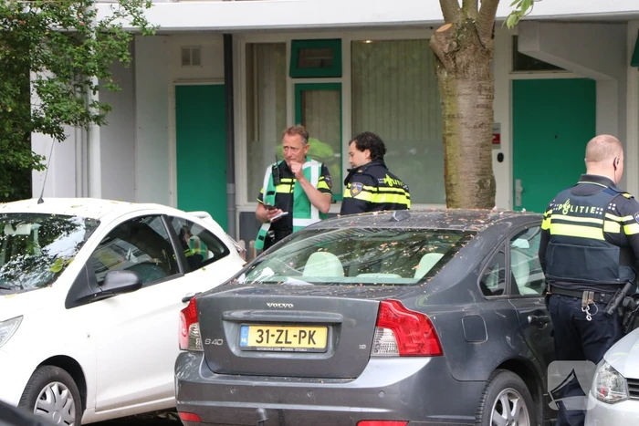Persoon ernstig gewond na val van flat