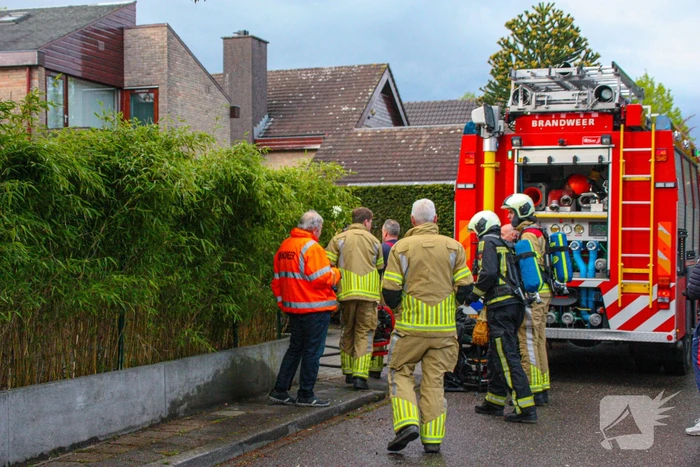 Accu vliegt in brand in garage