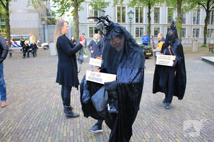 Demonstratie tegen testsamenleving