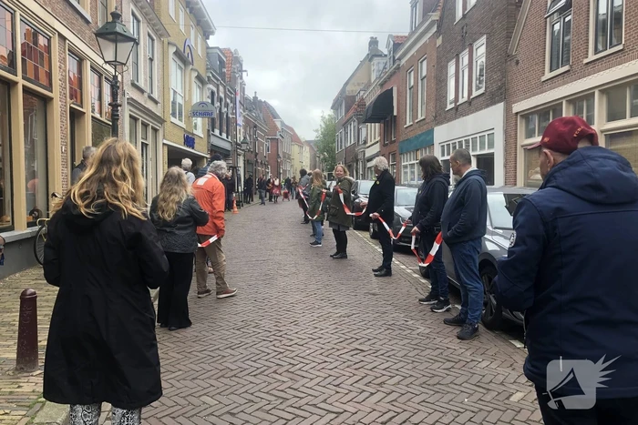 Actie en aanbieden petitie voor toekomst Zalen Schaaf