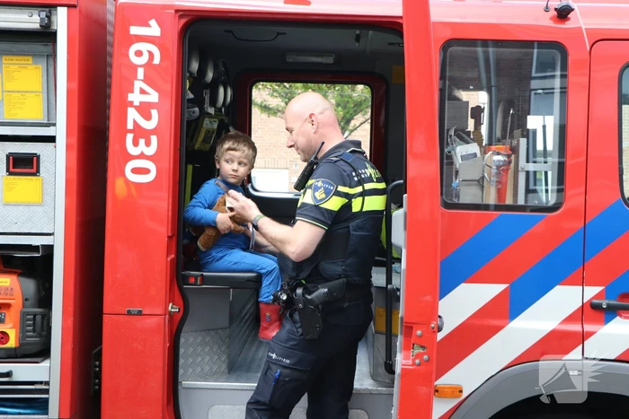 Persoon behandeld na brand in woning