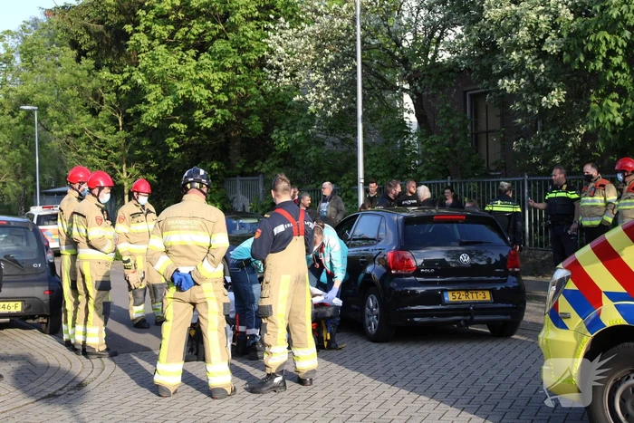 Gewonde bij ongeval tussen twee auto's