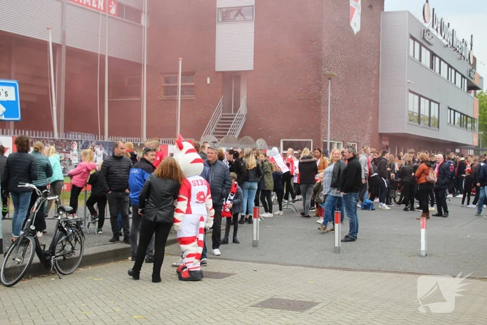 Veel supporters op de been voor play-off wedstrijd