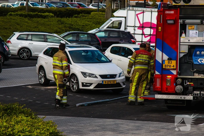 Benzinetank van auto lekgereden