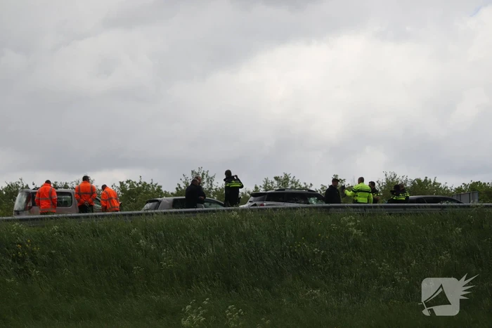 Kop-staartbotsing tussen meerdere voertuigen