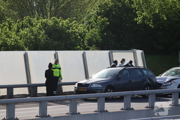 Veel schade bij kop-staartbotsing