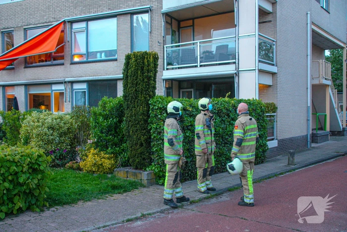 Brandweer ingezet voor loshangend zonnescherm
