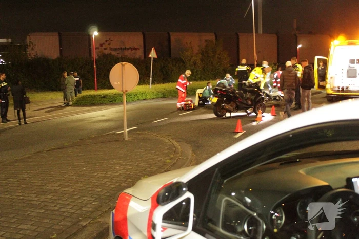 Persoon zwaargewond na ongeval met motorscooter