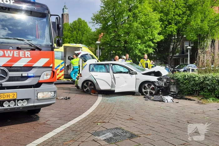 Persoon bekneld na eenzijdig ongeval