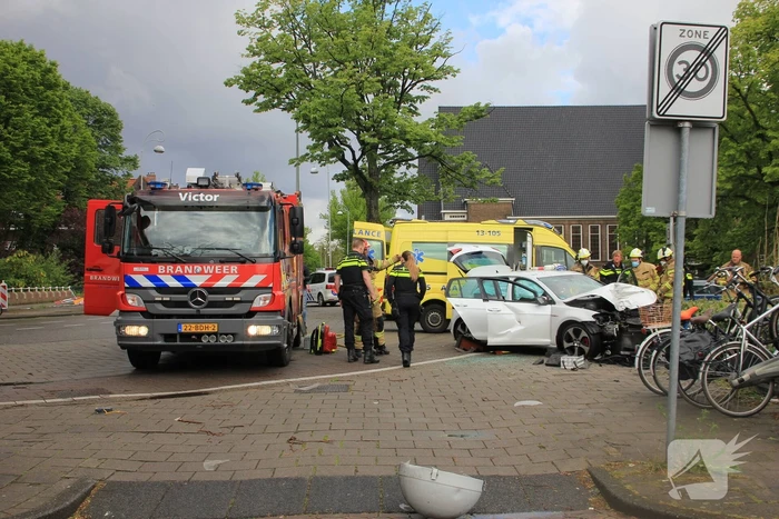 Persoon bekneld na eenzijdig ongeval
