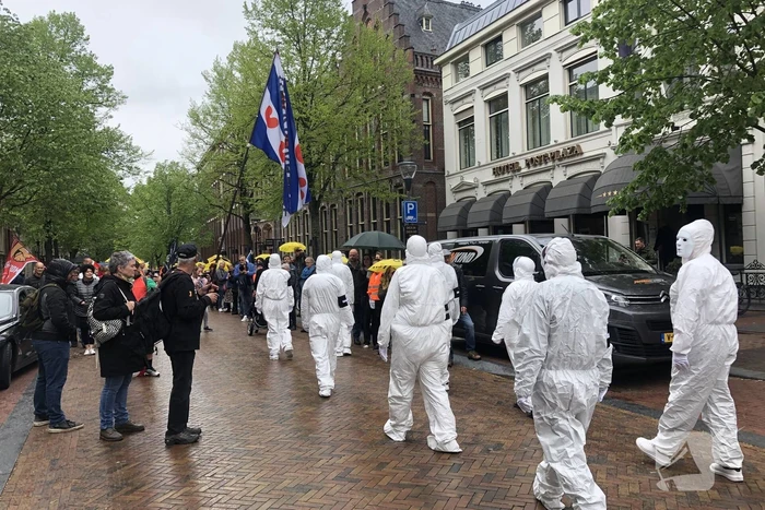 Honderden mensen lopen vrijheidsmars