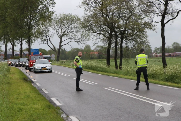 Auto slaat over de kop na ongeval