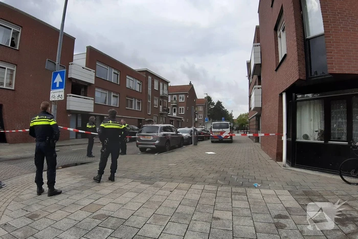 Een dode en ernstig gewonde bij steekpartij