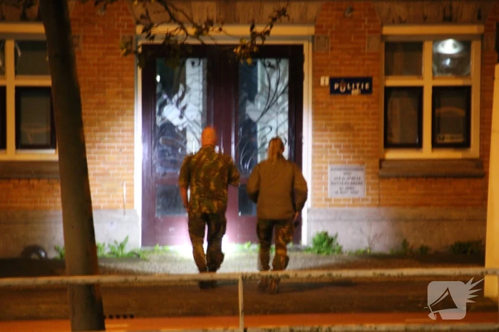 Politiebureau afgezet na vondst verdacht pakket