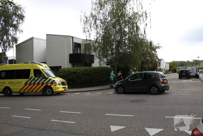 Gewonde bij botsing tussen twee voertuigen