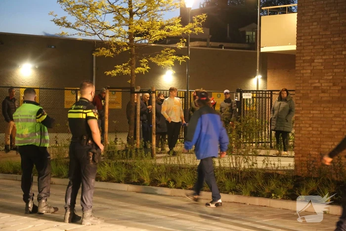 Brandweer blust brand in Laborhuis