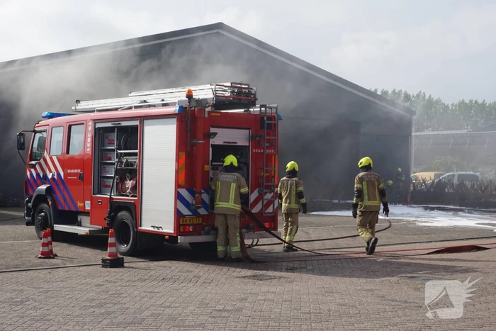 Boot in loods vat vlam