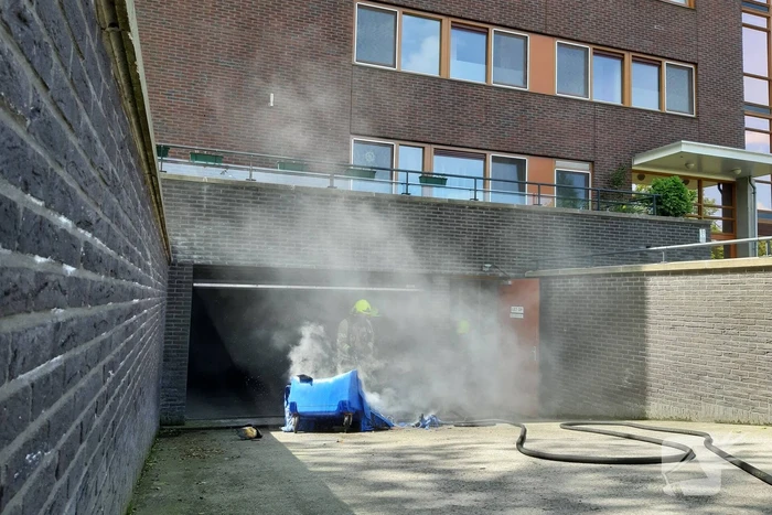 Veel rook bij brand in parkeergarage