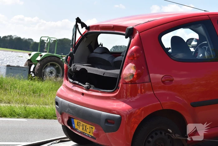 Gewonde na ongeval tussen drie voertuigen