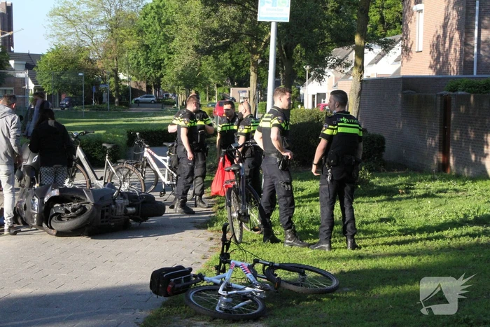 Persoon gewond na val met motorscooter