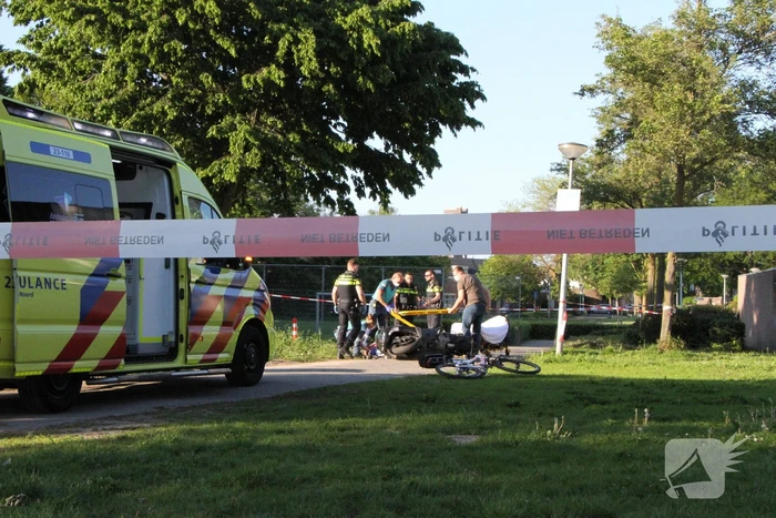 Persoon gewond na val met motorscooter