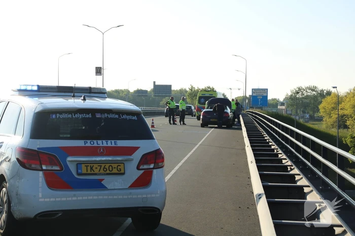 Schade bij ongeval tussen drie voertuigen
