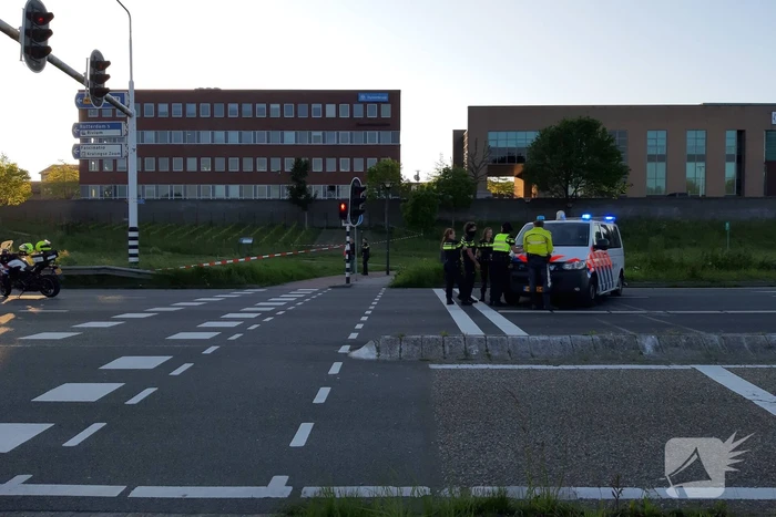 Fietser zwaargewond bij aanrijding met auto