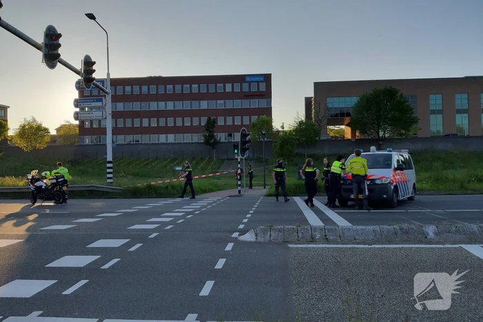 Fietser zwaargewond bij aanrijding met auto