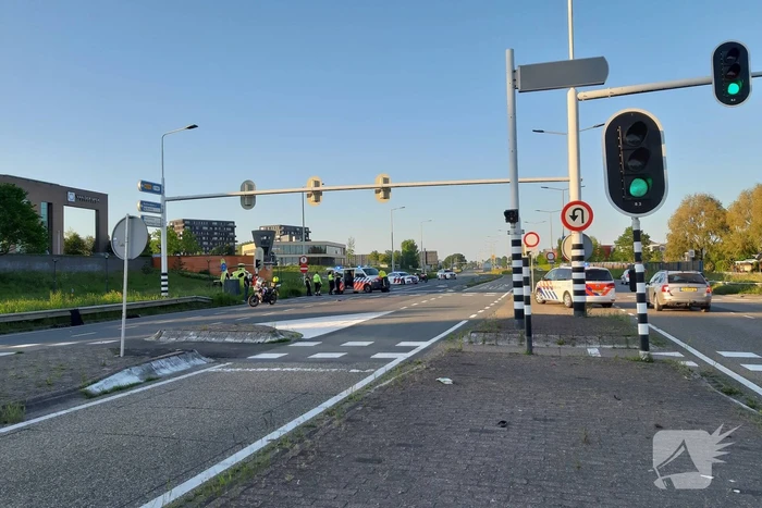 Fietser zwaargewond bij aanrijding met auto