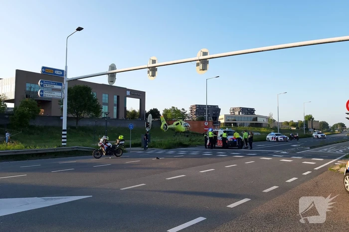 Fietser zwaargewond bij aanrijding met auto