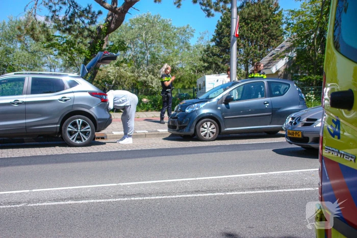 Schade na kettingbotsing tussen drie voertuigen