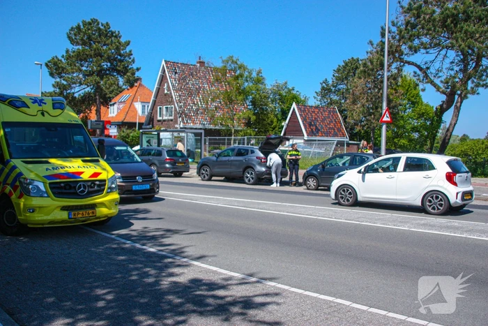 Schade na kettingbotsing tussen drie voertuigen