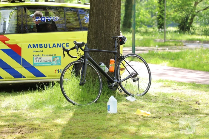 Overstekende wielrenner aangereden