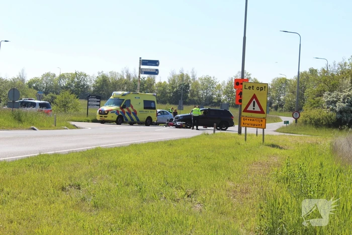 Ongeval tussen personenauto en motorrijder