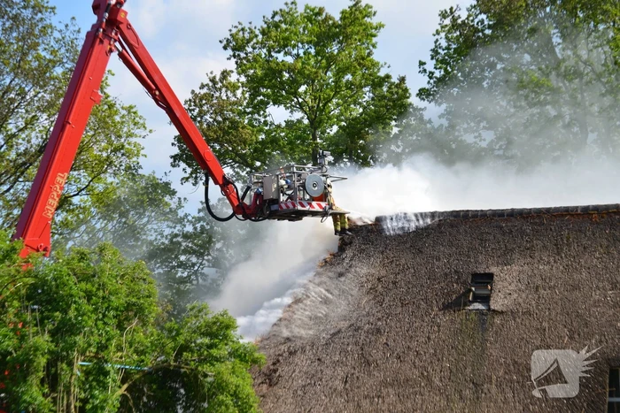 Grote brand in woonboerderij