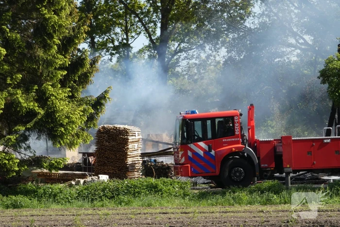 Grote brand in woonboerderij