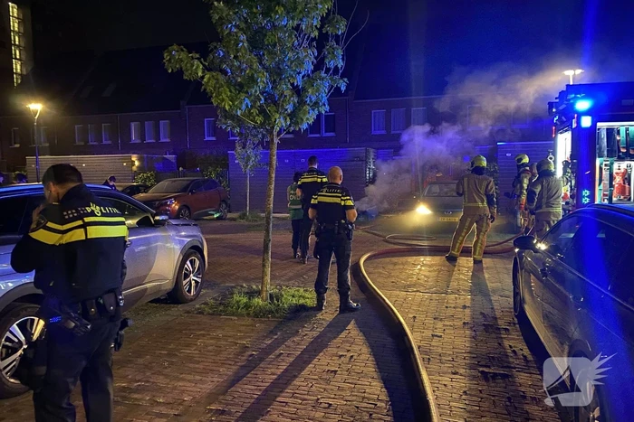 Brand in schuur naast rijtjeswoning