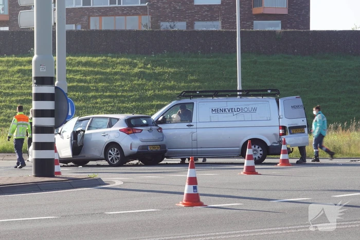 Gewonde en veel schade bij aanrijding