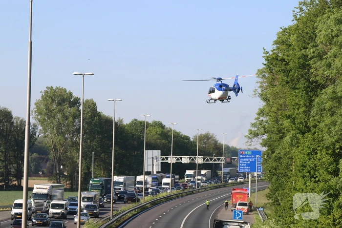 Meerdere vrachtwagens betrokken bij kop-staart botsing