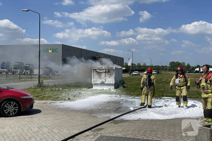 Stroomhuis in brand gevlogen