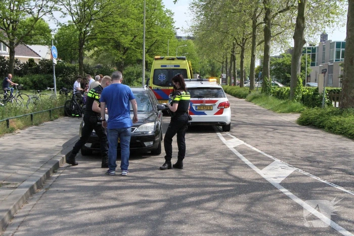 Fietser gewond bij botsing met auto