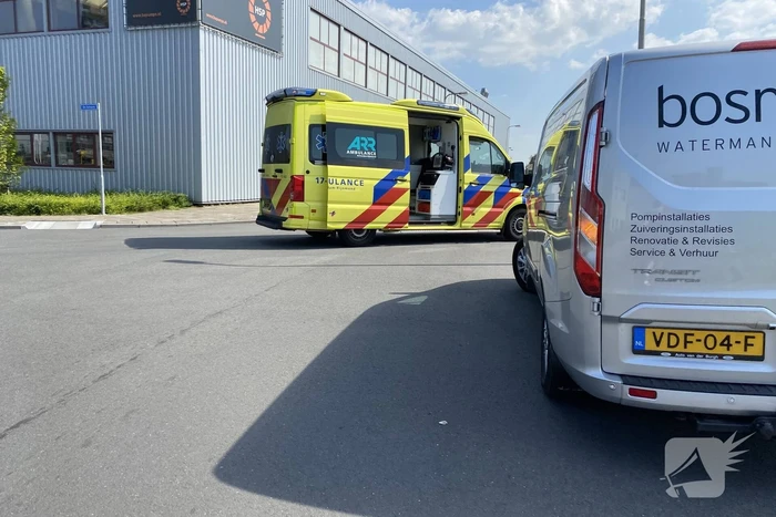 Motorrijder gaat onderuit