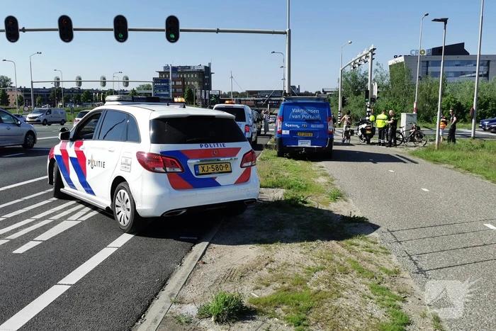 Drie voertuig in botsing op afrit A12