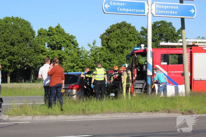 Gewonde bij ongeval tussen twee auto's