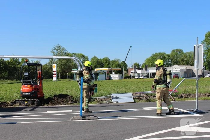 Gasleiding geraakt bij plaatsen van lantaarnpaal