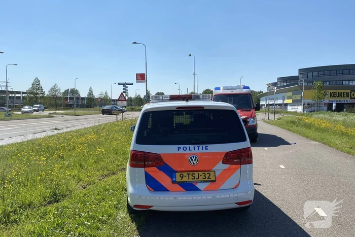 Bestelbus volledig uitgebrand