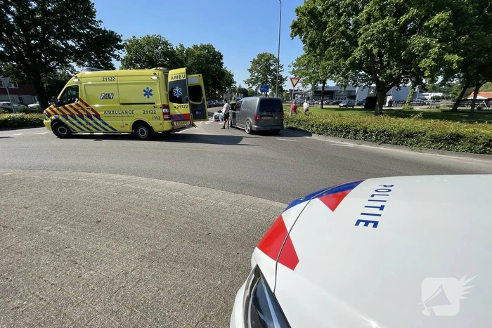 Fietser gewond bij aanrijding met auto